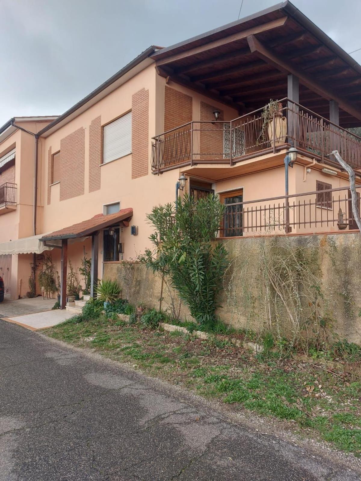 Affittacamere Da Elio E Renata Calvi dellʼ Umbria エクステリア 写真